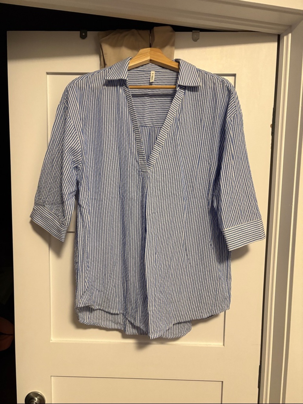 HALARA Blue & White Striped V-Neck Blouse